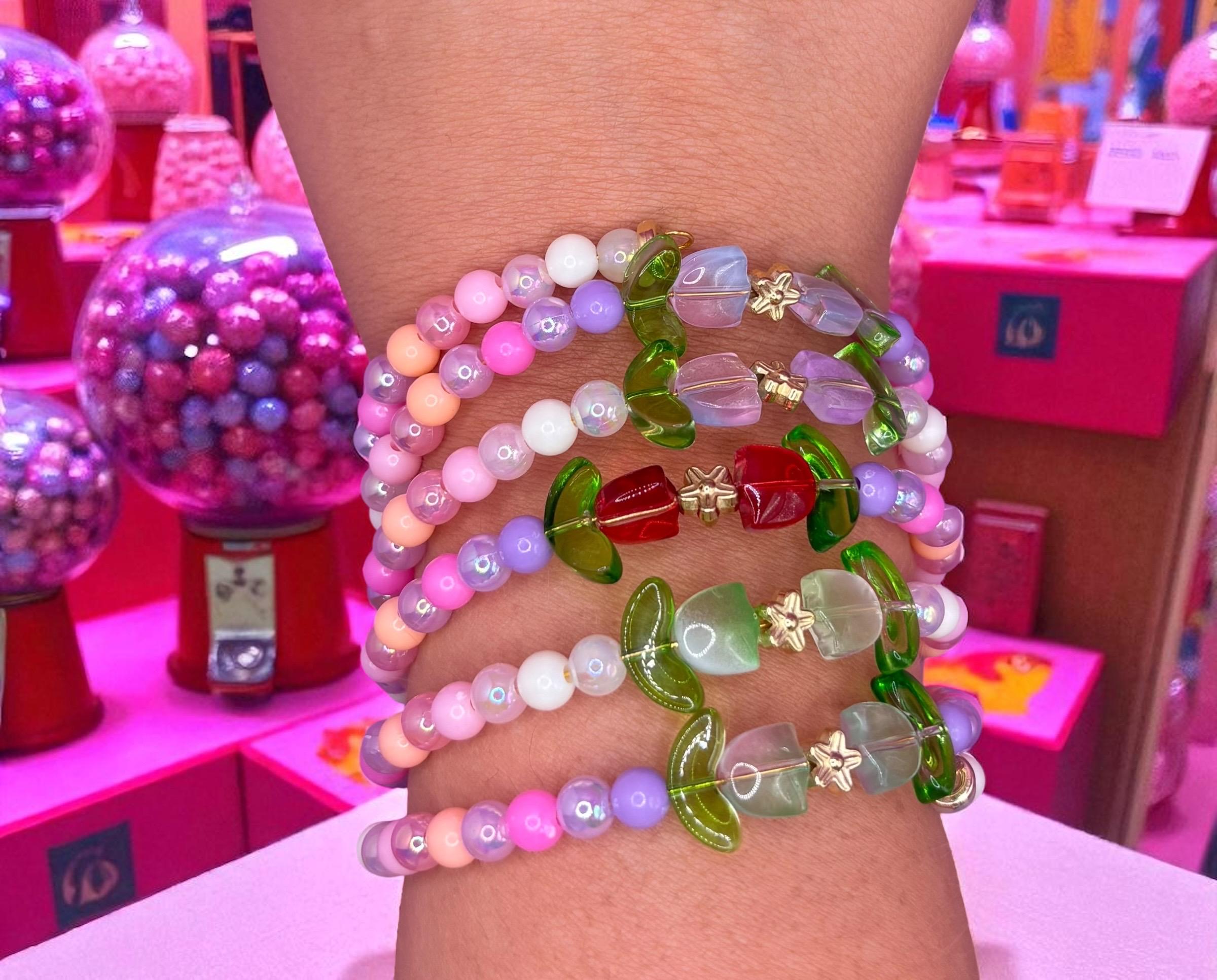 ハンドメイドパステルフラワービーズブレスレット：春のかわいい 