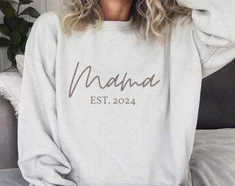 Custom Mom Est 2024 Sweatshirt, Custom Mom Sweater, Mom Crewneck, Personalized Sweatshirt Year Of Birth, Customized Mom Sweater, Mommom Gift