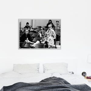 Sex and the City Vintage- Nostalgic Black and White Photo - Iconic TvShow female friendship - Stylish Horizontal Digital Print image 5