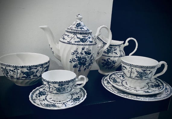 【johnson brothers】5点セット Johnson Bros Summer Chintz Dinnerware and Serving Piece(s) - Etsy