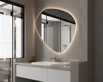 Unregelmäßiger LED-Spiegel für das Badezimmer – dekorativer LED-Wandspiegel – geformter Wandspiegel – ästhetischer asymmetrischer LED-Spiegel für Badezimmer