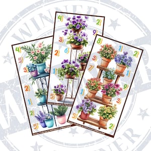 Puede incluir: Tres tarjetas coloridas con un tema floral. Cada tarjeta tiene un arreglo floral diferente en un soporte de niveles. Las tarjetas tienen los números del 1 al 9. Las tarjetas tienen el texto "Savings Challenge by MHFinland/PRMoneyRoll" en la parte inferior.