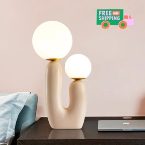 Handgefertigte Glaslampe: Minimalistische nordische Design Nachtlampe - Japanisch inspiriertes Schlafzimmer Design und eleganter Wohnakzent - Einzigartige Geschenkidee