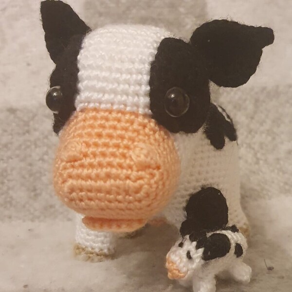 Mummy cow with calf