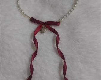 Collana con nodo fluttuante con perline d'amore vintage; Catena della clavicola