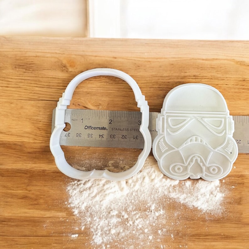 Star Wars Themed Cookie Cutters - Jedi-Worthy Collection for Galactic Parties