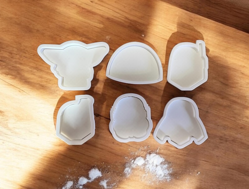 Star Wars Themed Cookie Cutters - Jedi-Worthy Collection for Galactic Parties