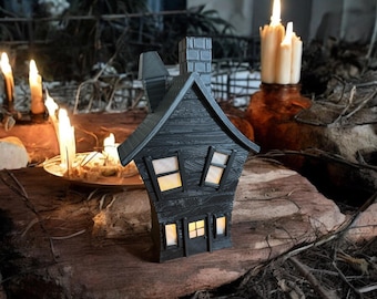 Spooky Scary Halloween House Decor - Detailed Haunted Halloween Decoration