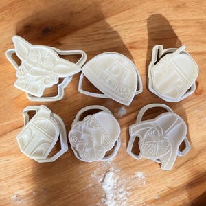 Star Wars Themed Cookie Cutters - Jedi-Worthy Collection for Galactic Parties