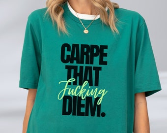 T-shirt con slogan Carpe Diem, camicia Neon Spring Break 2024, camicia da festa per le vacanze primaverili, top da spiaggia Cogli l'attimo, regalo di affermazione positiva per lei