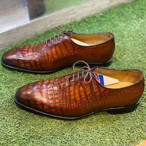 Men&#39;s Handmade crocodile textured leather lace up oxford Whole cut shoes, leather sole shoes, formal office wedding casual classic shoes men