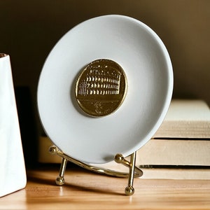 Decorative Plate With Intaglio, Rome Colosseum Roma Flavian Amphitheater Ancient Art Beige Decor Plate, Intaglio Art Plaster