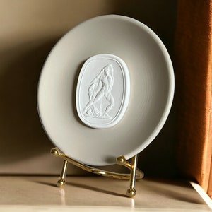 Decorative Plate With Intaglio - HERCULES MEDIUM, Ancient Art Beige Decor Plate, Intaglio Art Plaster