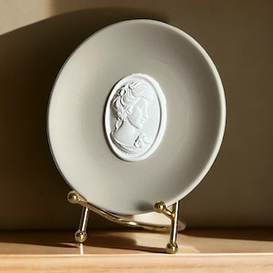 Decorative Plate With Intaglio -  Ancient Art Beige Decor Plate, Intaglio Art Plaster