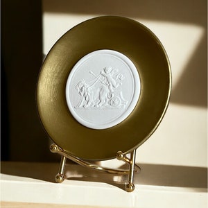 Decorative Plate With Intaglio, Ancient Art Beige Decor Plate, Intaglio Art Plaster