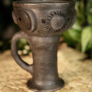 Oaxaca's gepolijste klei Sun & Moon Copalera met of zonder handvat, sahumerio-beker.-