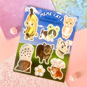 Hoja de pegatinas de memes de gatos: lámina brillante de 14 x 18 cm, ilustraciones de memes de gatos, gato rana, gato chef, gato banana, el gato, gatos tontos