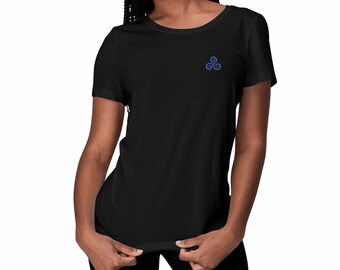 Women's eco-friendly t-shirt – Minimalist triskel – Organic cotton & Celtic symbol