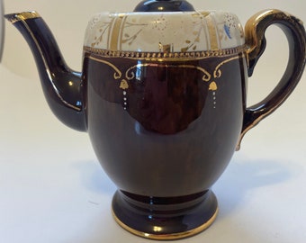 Vintage Pottery Tea Pot Hand-painted and with embedded gold trim