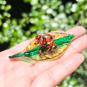 Handmade Miniature Glass Frog Figurine, Blown Glass Animal, Frog Figurine, Miniature Animal, Glass Animal Figurine, Small Glass Figurine