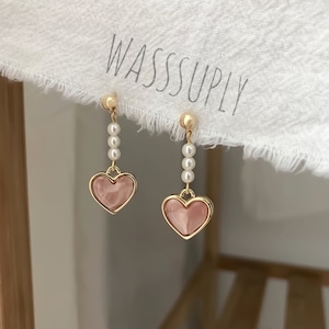 Tropfen Herz koreanische Ohrringe, Perlen Tropfen Ohrringe, minimalistische Ohrringe, zierliche Ohrringe, rosa Herz Ohrringe, Geschenk für sie, Verlobung