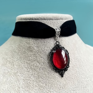Gothic Red Pendant, Crystal Pendant, Blood Charm Necklace, Gothic Vampire Necklace, Witch Jewelry, Gothic Necklace, Jewelry Gift Necklace