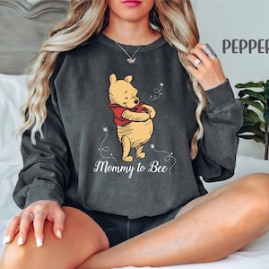 Mommy to Bee Sweatshirt, Daddy to Bee T-Shirt, Family Matching Shirt, Disney Pregnancy Sweatshirt, Gift for Mom,Pregnancy Announcement Shirt