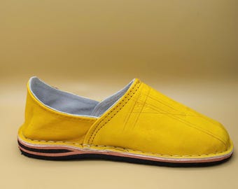 Męskie skórzane babusze marokańskie: buty do chodzenia boso