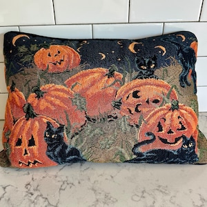 美しいヴィンテージタペストリー、ジャック・オー・ランタン、カボチャ、秋のハロウィン、子猫のクッション