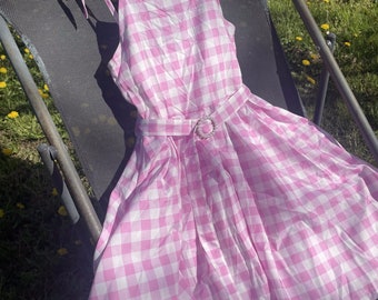 Chic Pink Plaid Cosplay Dress - Beach Barbie-Inspired Outfit for Party & Play, Girls' Princess Costume