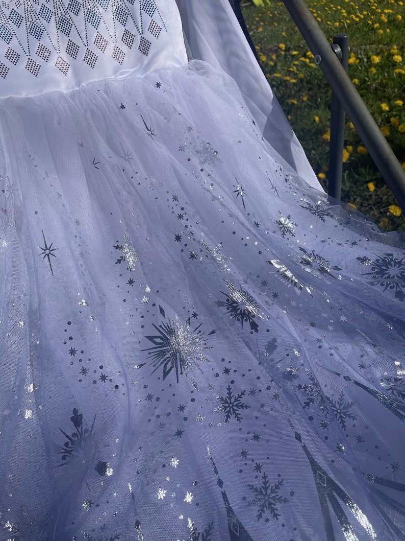 Robe Elsa enchantée pour fille Déguisement princesse La Reine des neiges, tenue de fête d'anniversaire pour enfant, robe de carnaval cosplay, déguisement princesse des glaces magique image 7
