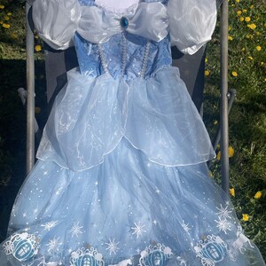 Robe Cendrillon enchanteresse pour fille Robe d'anniversaire de princesse à sequins Déguisement conte de fées pour enfants image 3