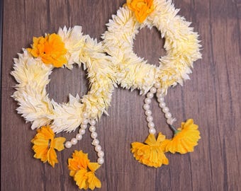 Bridal Hand Gajra: Artificial Flower & Pearl Indian Wedding Bangles