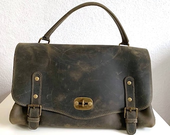 Messenger Tasche aus echtem Vintage Leder. Handgefertigt. Hergestellt in Italien