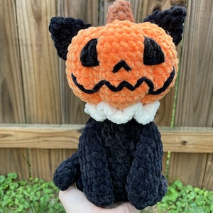 Pumpkin Cat Crochet Pattern