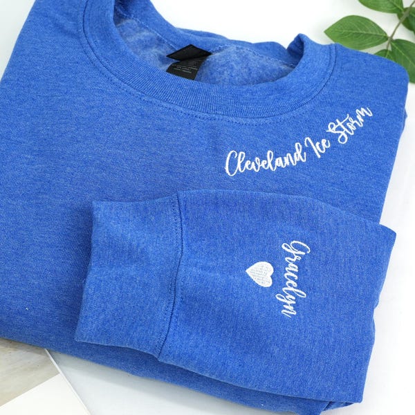 Custom Embroidered Collar & Sleeve Sweatshirt - Personalized Text Crewneck, Birthday Mama Grandma Auntie Gift - Pregnancy Reveal