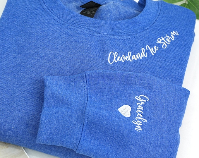 Custom Embroidered Collar & Sleeve Sweatshirt - Personalized Text Crewneck, Birthday Mama Grandma Auntie Gift - Pregnancy Reveal