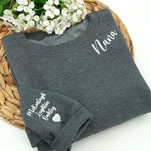 Nana Sweatshirt - Custom Embroidered Sweatshirt - Personalized Grandma on Collar Crewneck with Children Name - Grandma Sweatshirt -Nana Gift
