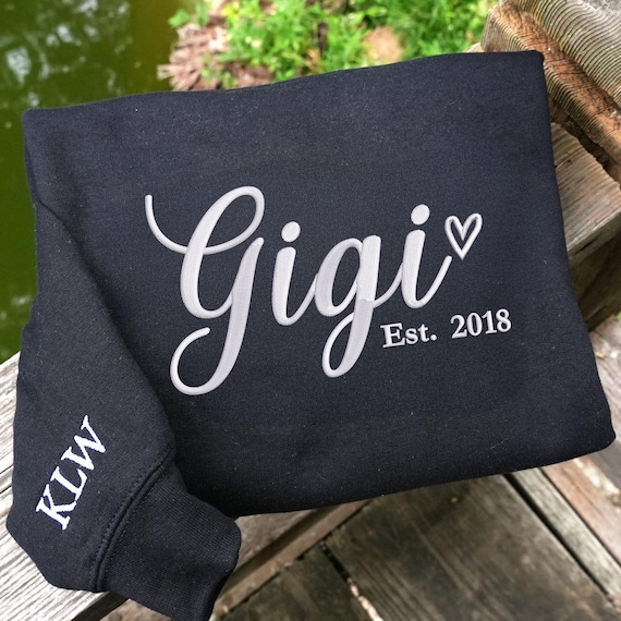 Personalized Embroidered Gigi Sweatshirt - Custom Grandkids Sleeve- Grandma Gift