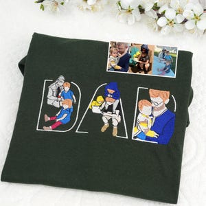 Gesticktes individuelles Porträt vom Foto-T-Shirt, personalisiertes Vatertagsgeschenk, personalisiertes Vatertagsgeschenk, Vater-Geburtstagsgeschenk Bild 11