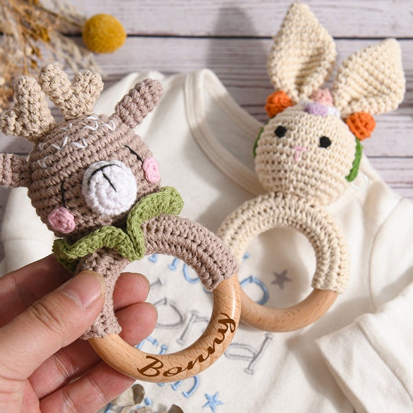 Hochet animal personnalisé au crochet, anneau en bois avec nom, hochet en bois pour bébé, cadeau de baby shower, jouet Montessori, anneau de dentition, cadeau nouveau-né