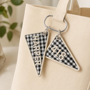 Porte-clés brodé en forme de fanion pour sac à main, porte-clés personnalisé avec prénom, cadeau pour fille, étiquette pour sac à dos d'enfant