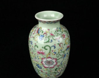 Chinese old porcelain green enamel color white gourd bottle vase