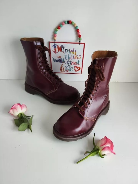 靴 HAWKINS leather gimmick boots archive Hawkins boots. Did I make a rare find? : r/DrMartens