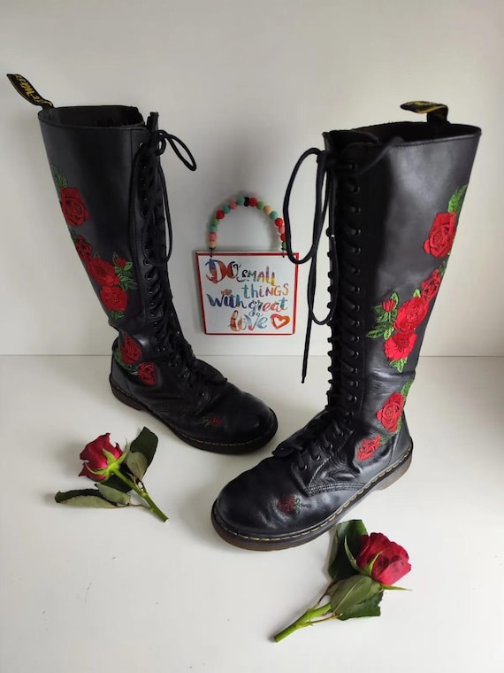 Dr Martens Rhonda Vonda Red Roses Floral Black Boots 20 Hole