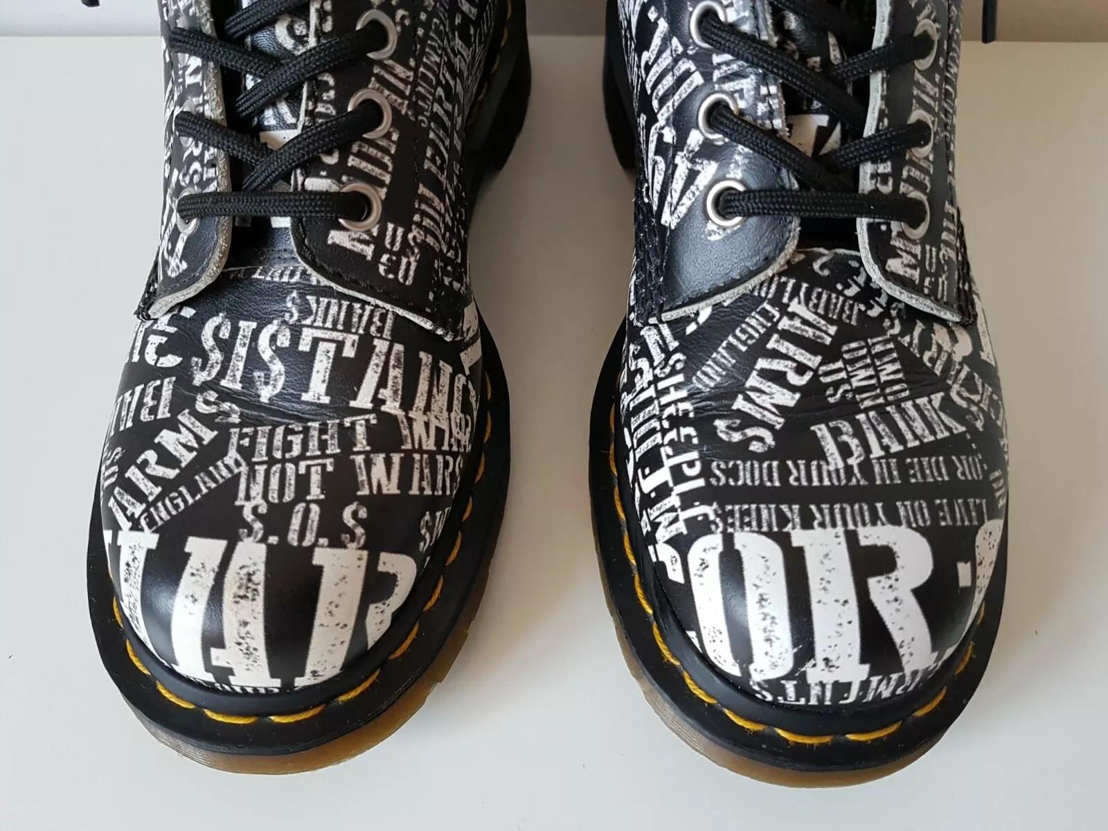 Dr Martens 1460 8 Hole Logo Brand Printing Black White Boots Dr Martens 1460 8 Hole Logo Brand Printing Black White Boots