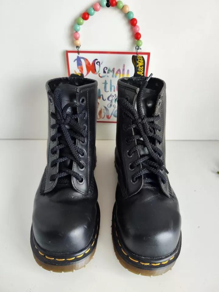 Dr Martens 1460 7 Hole Black Metal Toe Vintage England Boots UK4