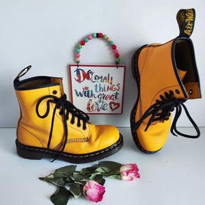 Dr Doc Martens 1460 8 hole pascal yellow ankle boots UK 6 EU 39 US 8