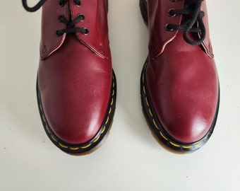 Dr. Martens 1461 3 Eye Oxford England Vintage Oxblood Cherry Red