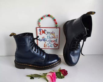 Dr Martens Made in England Navy Crazy Horse Leather 8 Hole Size 5